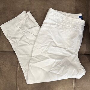 White Casual Capri Pants